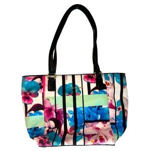 Vera Bradley Medium Floral Purse